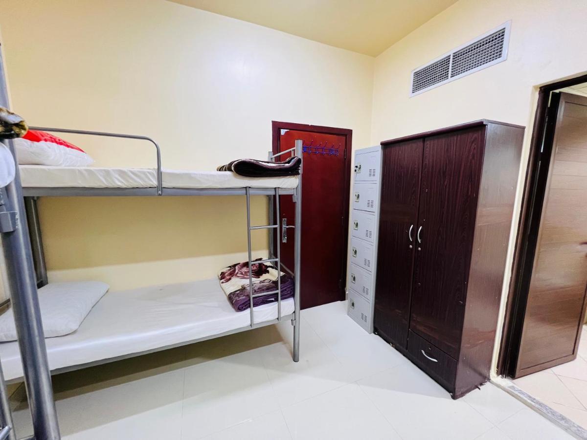 Comfort Tourist Place For Male Dubai Bagian luar foto