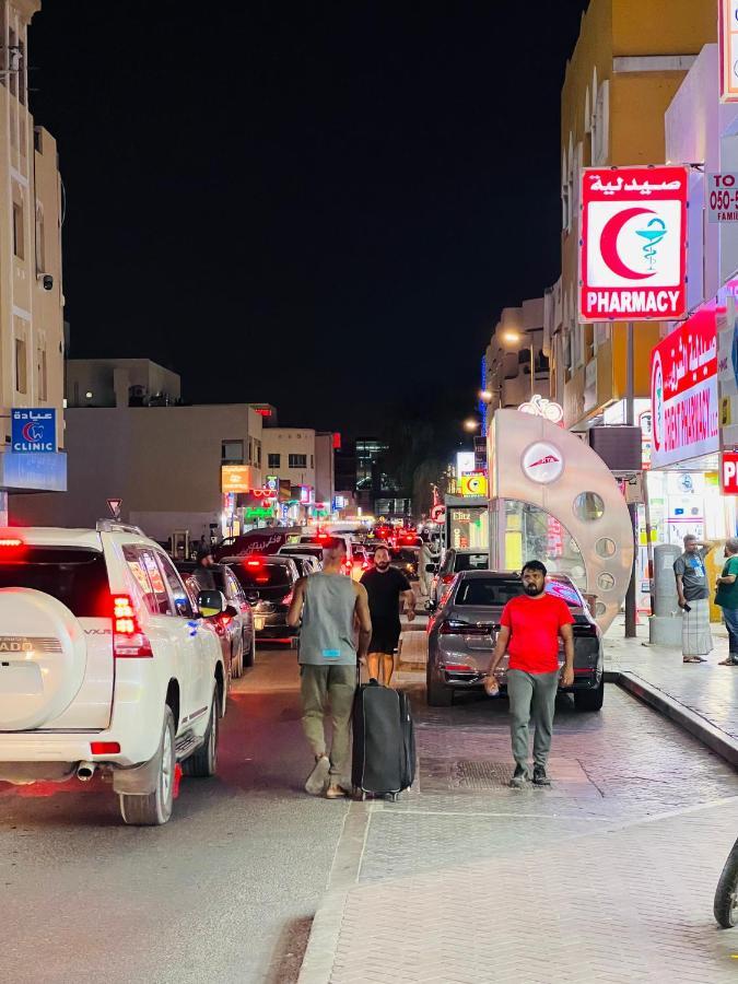 Comfort Tourist Place For Male Dubai Bagian luar foto