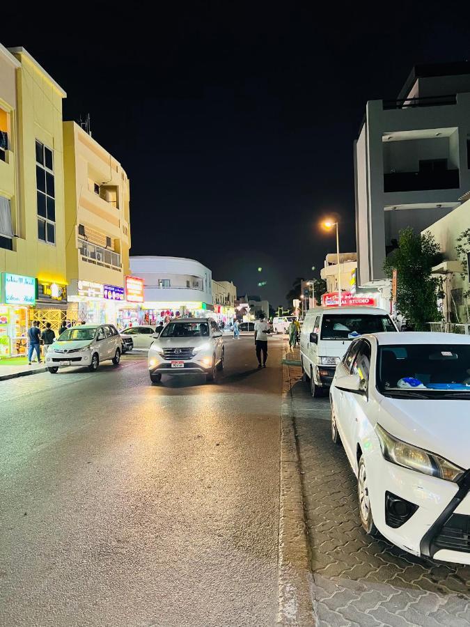 Comfort Tourist Place For Male Dubai Bagian luar foto